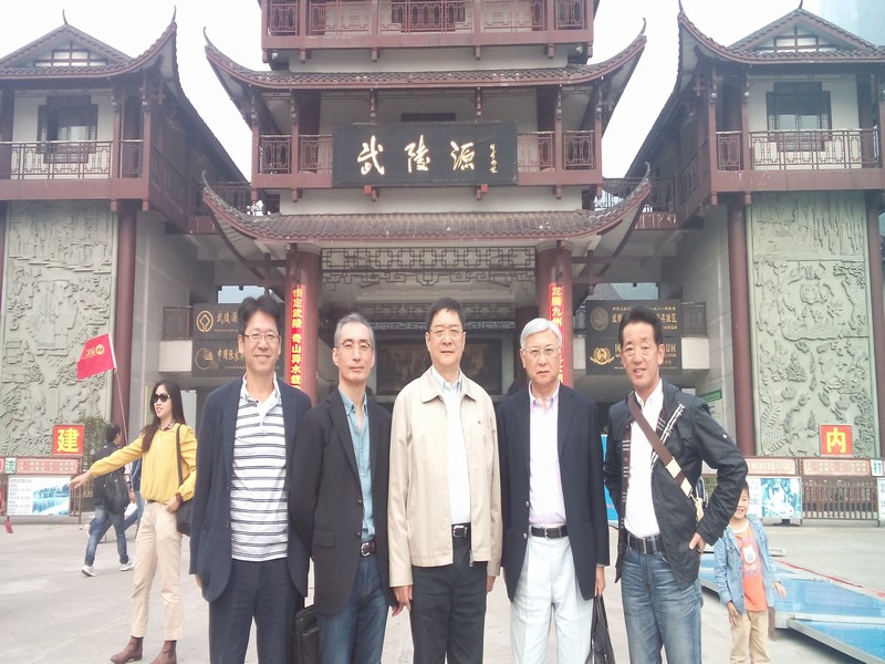 1705285888153843.jpg 4e6f7bf30b4475617b575cde1cf653a3_4-b.jpg